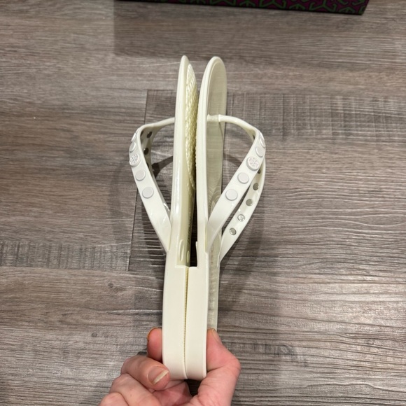 Tory Burch Studded Logo Jelly New Ivory Thong Flip Flop Sandals - Picture 5 of 8